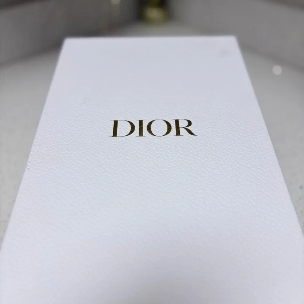 J'Adior Pump - Picture 8 of 8